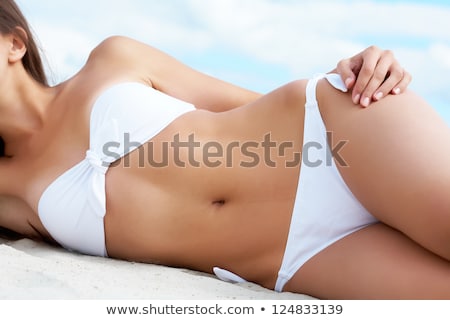 Bikini și bronz alb Imagine de stoc © Pressmaster