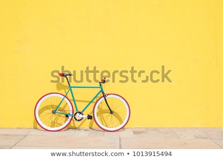 Classic Vintage Black Hipster Bicycle On The Street Stockfoto © 2Design