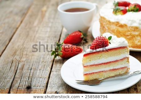 Zdjęcia stock: Plate With A Slice Of Cake