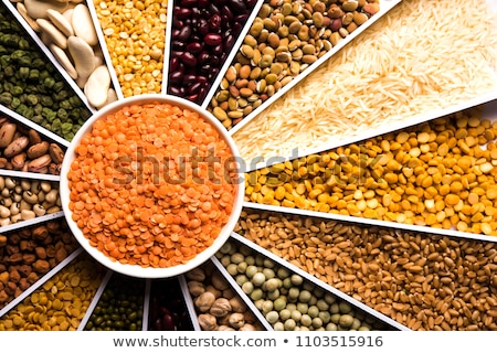 Stockfoto: Pulses Food Background Assortment - Legume Kidney Beans Peas Lentils In Square Cells Macro