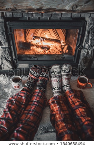 Foto stock: Couple Staying In Wooden Chalet