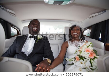 Foto stock: Wedding Couple In Car
