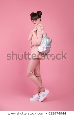Zdjęcia stock: Fashion Style Teen Look Fashionable Young Girl Wears In Wool Sw