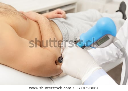 Foto stock: Shockwave Therapy On Elbow