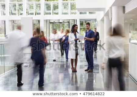 Foto stock: Busy Hospital Reception Area