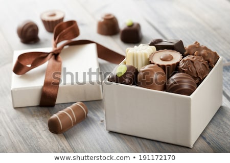 Foto stock: Mixed Chocolate Pralines