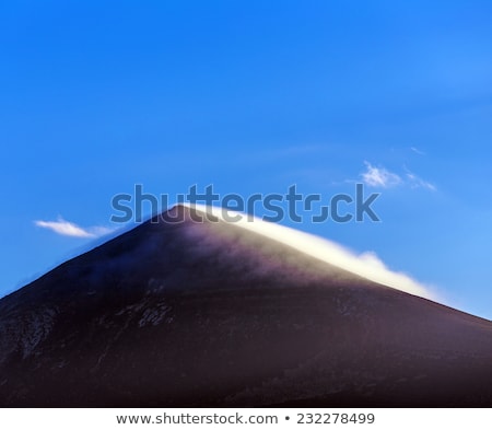 Foto stock: Top Of Volcano In Timanfaya Area In Lanzarote