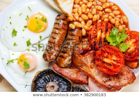 Foto d'archivio: Cooked Sausages With Bread