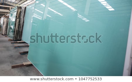 Foto stock: Entana · de · pvc · blanco · recortada · con · vidrio