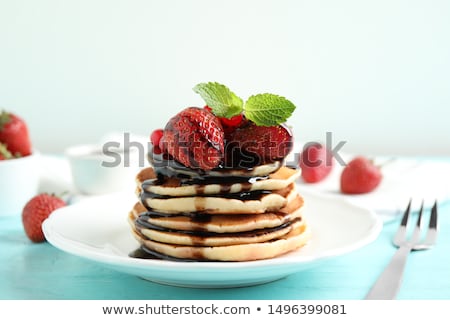 Stockfoto: Chocolate Syrup With Fresh Mint