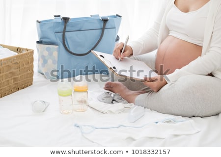 [[stock_photo]]: Newborn Checklist