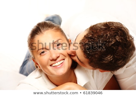 Foto stock: Asal · Jovem · Paixão · de · Beijo · Branco