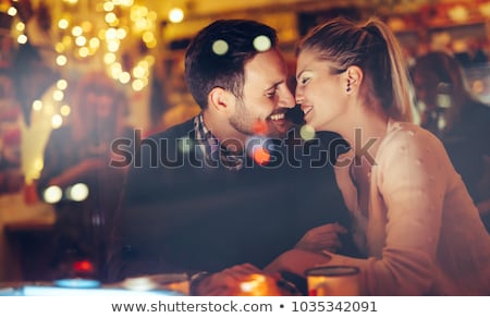 Foto d'archivio: Romantic Couple In Restaurant