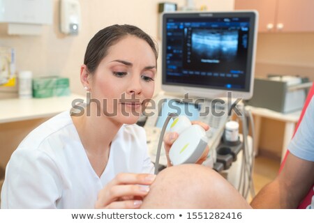 Foto stock: Ultrasound Echo On Knee