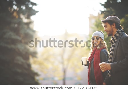 Adulți tineri fericiți îndrăgostiți Imagine de stoc © Pressmaster