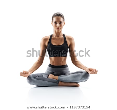 Foto stock: Ujer · joven, · practicar, · yoga, · en, · fondo · blanco, · estudio
