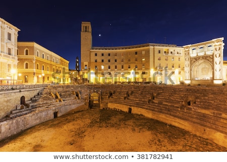 Foto stock: Roman Amphitheatre In Piazza Santo Oronzo Square Lecce Italy