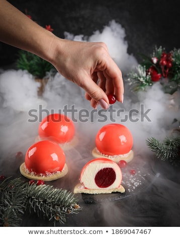 Foto stock: Iscoitos · Verdes · Em · Forma · De · Árvore · Com · Frutas · Laranja