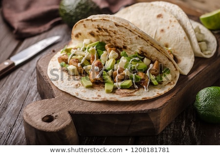 Zdjęcia stock: Homemade Chicken Thigh Grilled Fresh Avocado In Tortilla