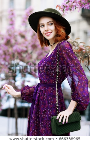 Foto stock: Purple Dress