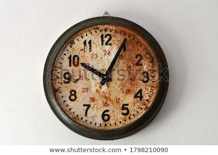 Foto stock: Analog Metal Wall Clock