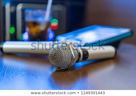 Foto d'archivio: Karaoke Date