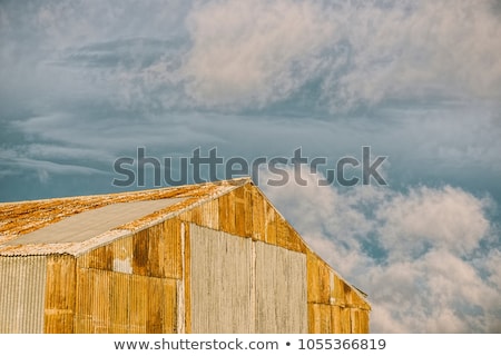 ストックフォト: Abandoned Outback Farming Shed In Queensland