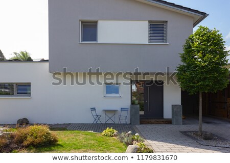 Foto d'archivio: Living Building In Village House Facade Exterior