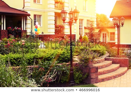 Foto stock: Lantern And The Mansion