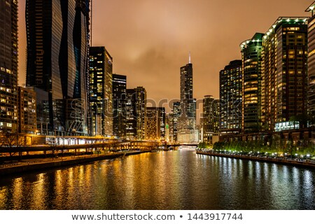 ストックフォト: Cityscape Of Chicago In The Evening