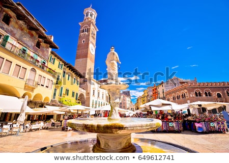 Tower Lamberti In City Verona Stockfoto © xbrchx