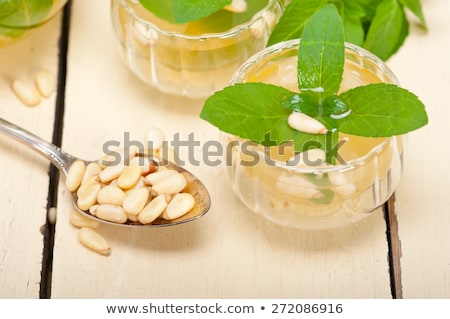 Arab Traditional Mint And Pine Nuts Tea Foto stock © keko64