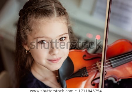 Stock fotó: Pretty Violinist