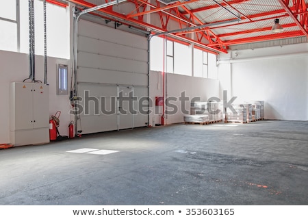 Foto stock: Orta · de · garagem · para · grande · indústria