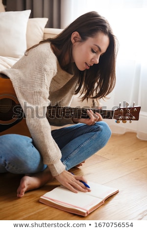 Zdjęcia stock: Pretty Woman With Guitar