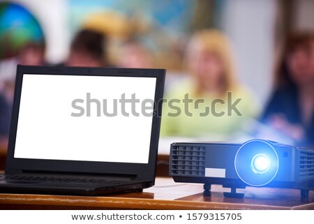 Foto stock: Laptop And Projector Screen