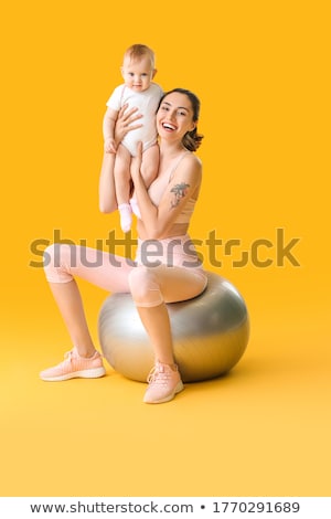 Foto stock: Pilates Woman Fitball Swiss Ball Exercise Workout