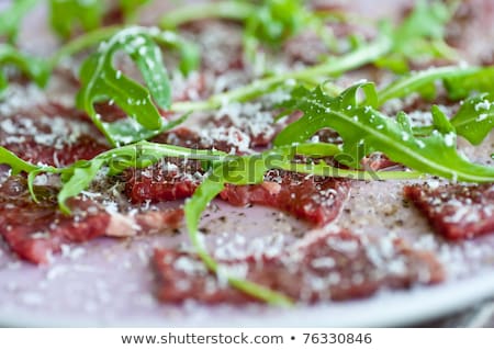 [[stock_photo]]: Arpaccio · à · la · salade · et · au · parmesan