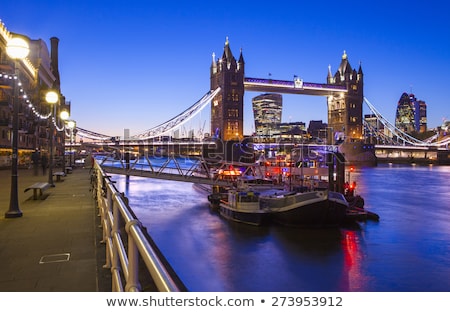ストックフォト: View From The Thames Path In London