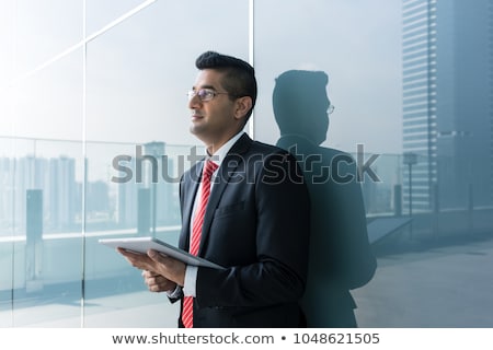 Indian Businessman With Business Diagram Foto stock © Kzenon