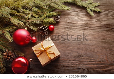 Foto d'archivio: Christmas Tree Baubles Wreath Garland Design