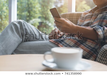 Foto stock: Texting Someone