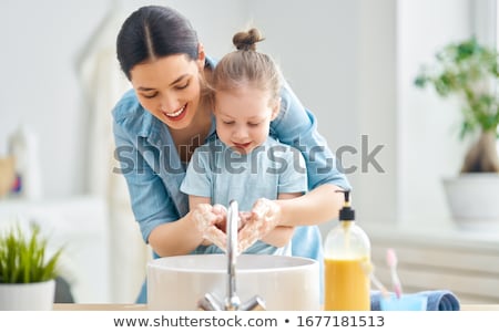 Stockfoto: Eisje · handen · wassen