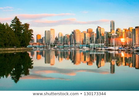 Foto stock: Vancouver Bc Cityscape At Dusk