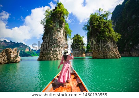 Foto stock: Three Women Posing In Harbor