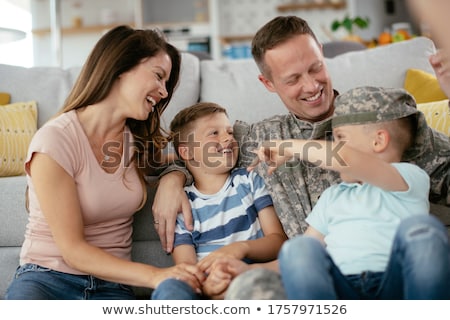 Foto stock: A Soldier And His Lover