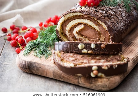 Foto stock: Christmas Yule Log Cake Traditional Chocolate Dessert