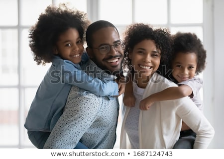 Foto stock: Portrait Of A Young African American Family - Black People