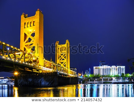 Foto stock: Golden Gates Drawbridge In Sacramento