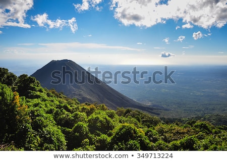 Stockfoto: Izalco Volcano In El Salvador